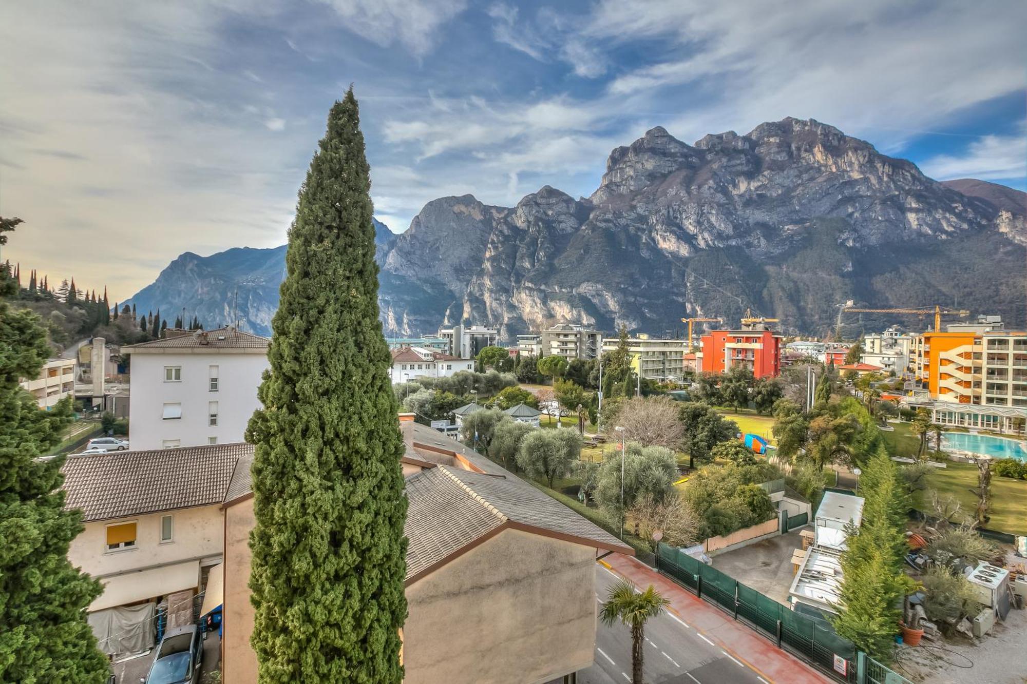 Il Piccolo Nido - Happy Rentals Riva del Garda Bagian luar foto