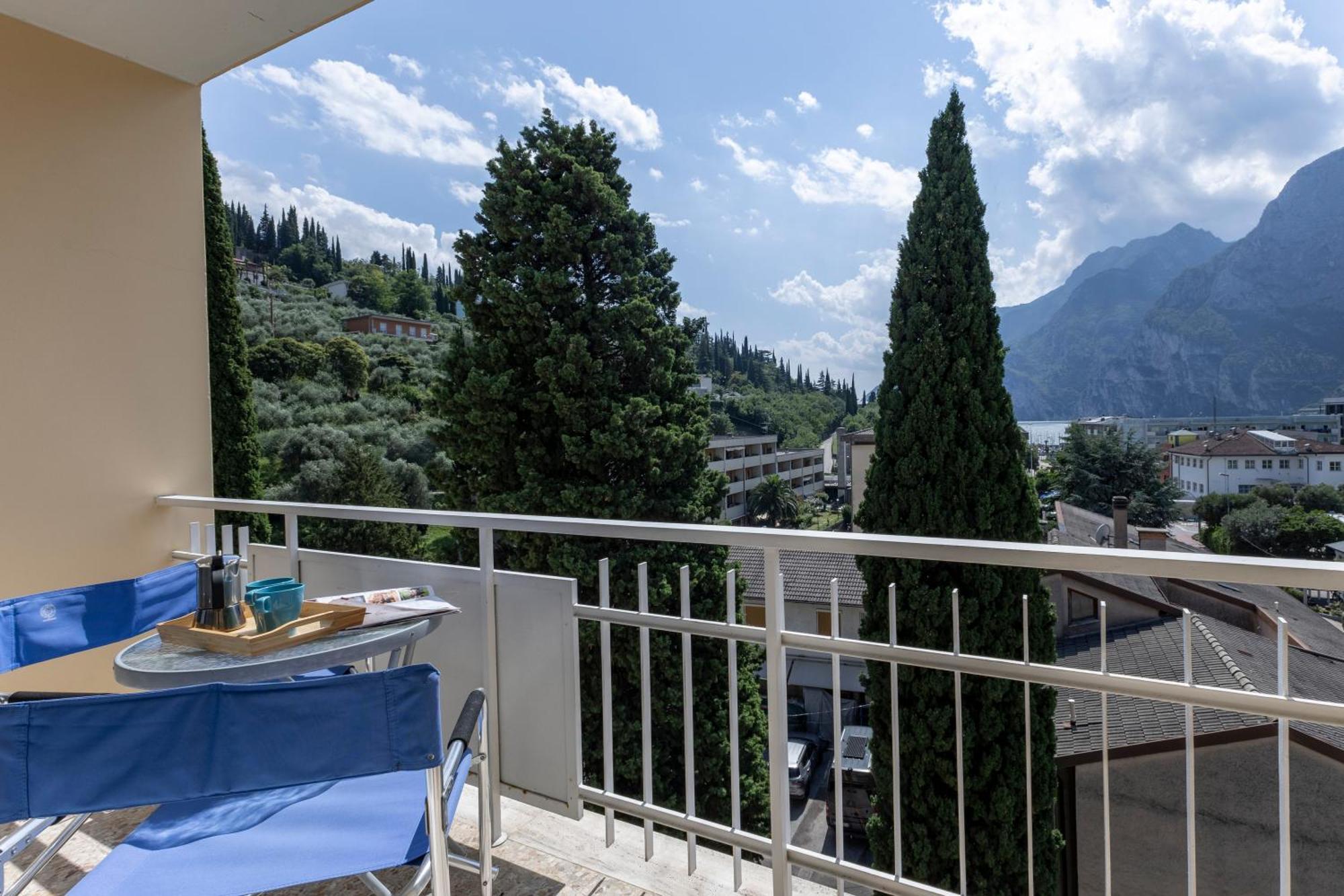 Il Piccolo Nido - Happy Rentals Riva del Garda Bagian luar foto